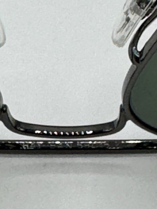 Ray-Ban RB3136 004 Caravan Sunglasses Gunmetal Frame with Green G-15 Lens main image 7